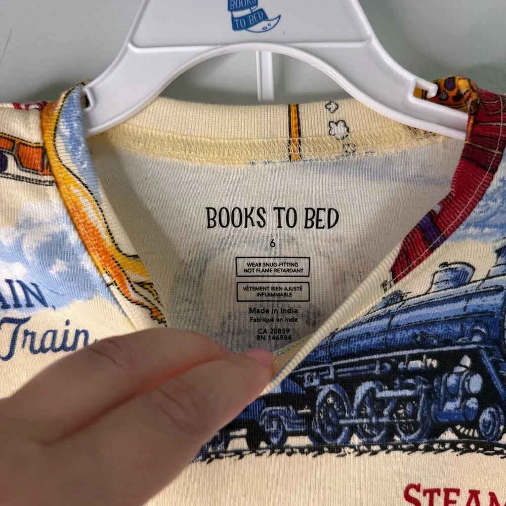 Steam Train, Dream Train Book To Bed Pajamas Toddler Kid Size 6 - Picture 2 of 4